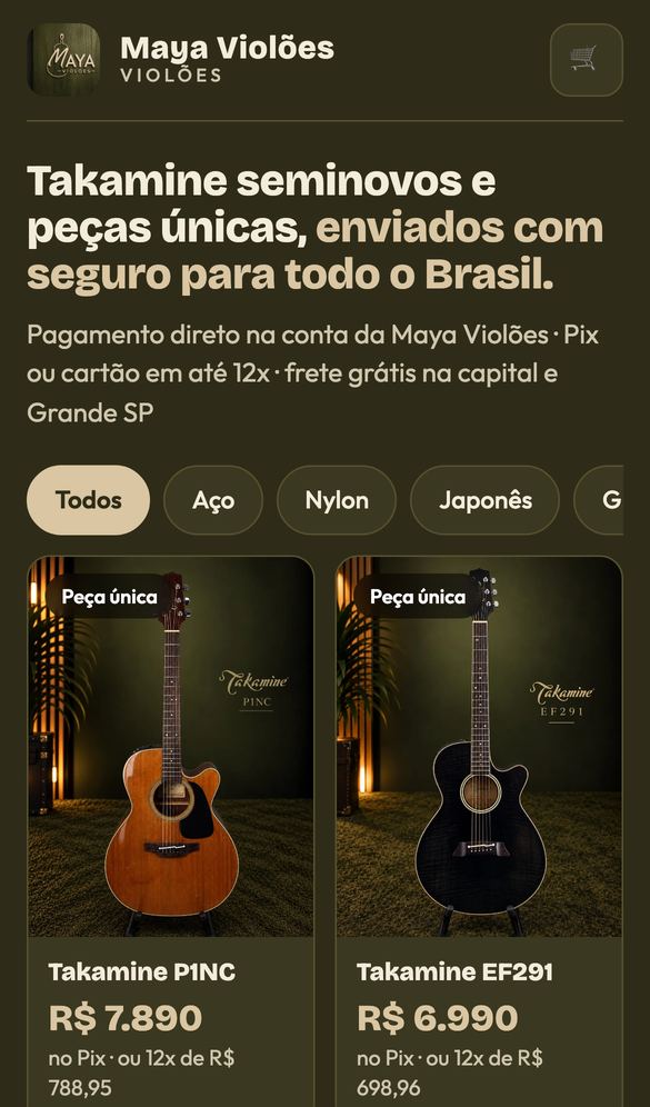 Vitrine da Maya Violões com filtros e as peças.